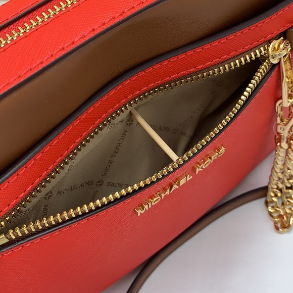 MICHAEL KORS LARGE EAST WEST ZIP CHAIN XBODY DARK SANGRIA / BROWN COLOR - Picture 6 of 15